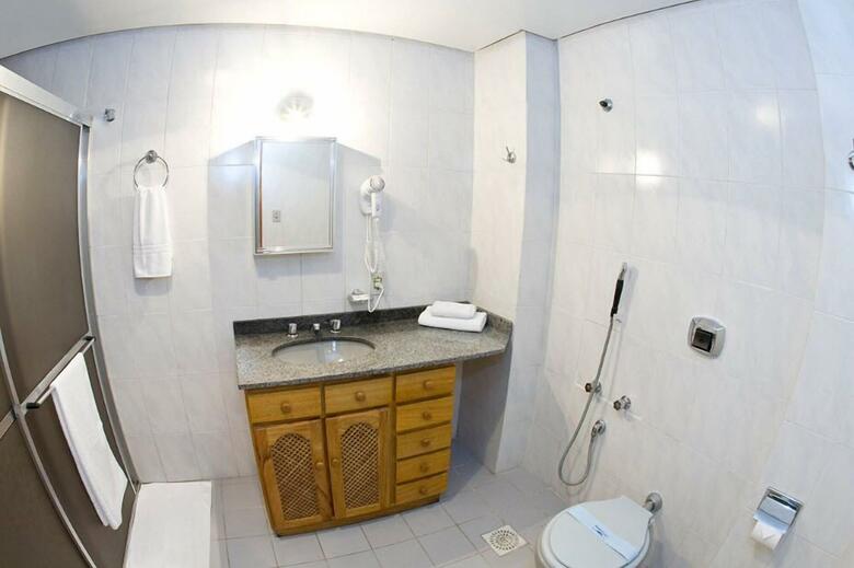 Tri Hotel Poa