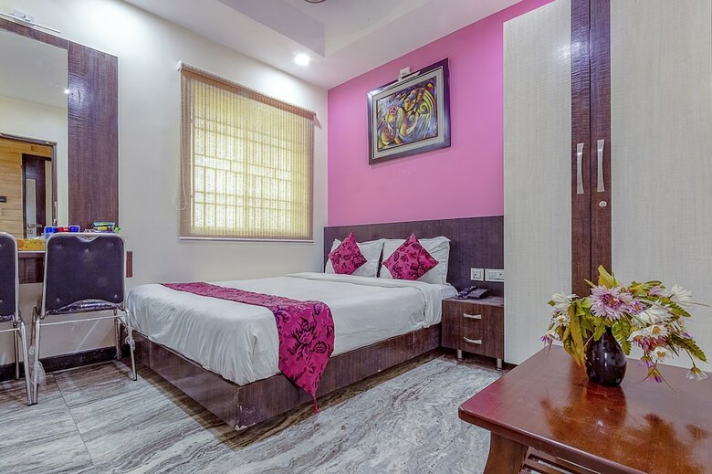 Hotel The Supreme Residency