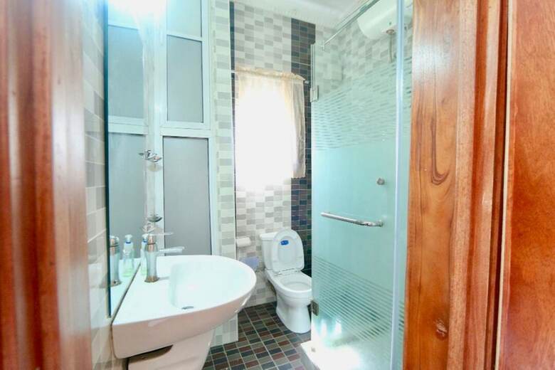 Hotel Droptop Suites