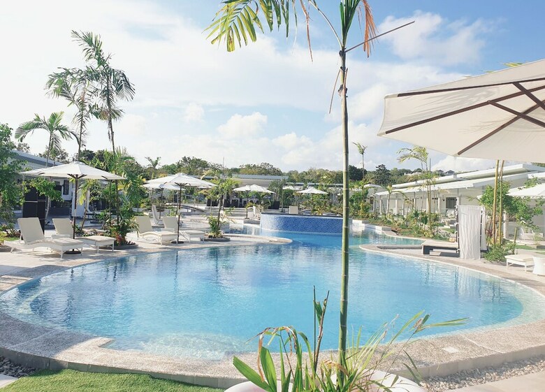 Hotel Marina Point Bay Resort