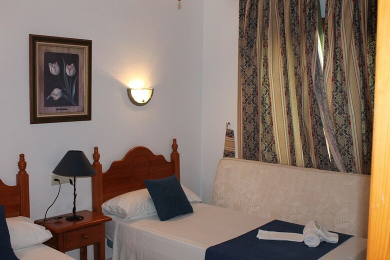 Apartamentos Laguna Playa Vera Coast