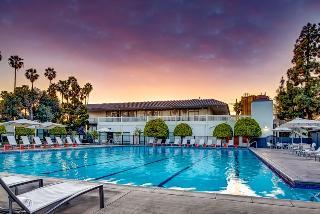 Anaheim Plaza Hotel