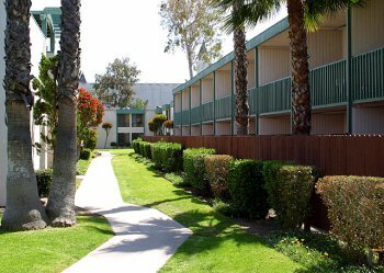 Anaheim Plaza Hotel