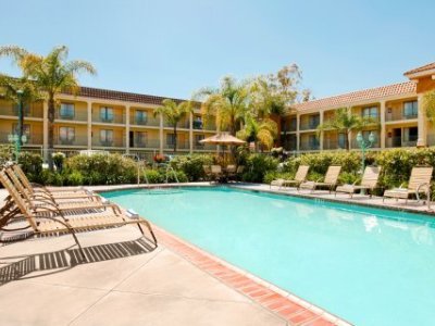 Hotel Cortona Inn And Suites