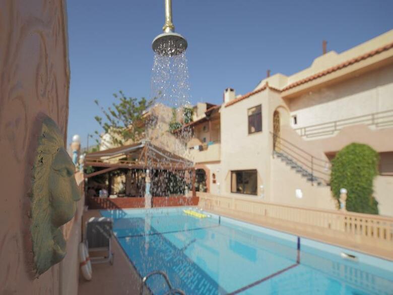 Hotel Erato