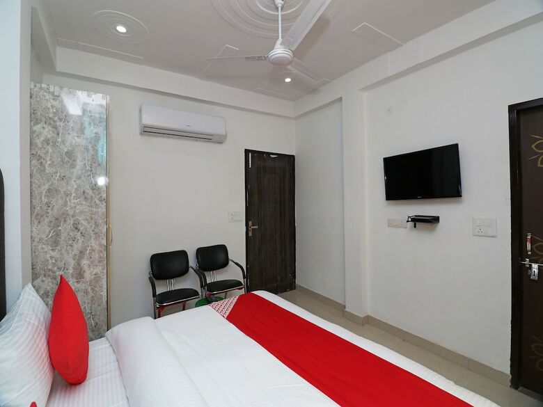 Hotel Oyo 26119 Krishna Guest House