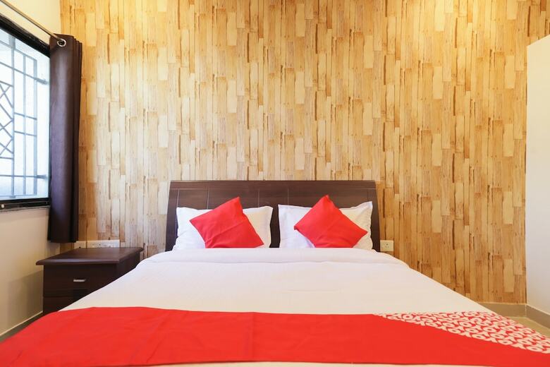 Hotel Oyo 18305 Trance Hospitality Services