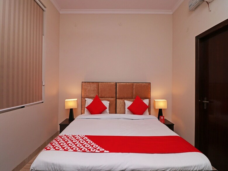 Hotel Oyo 17035 Arkaya