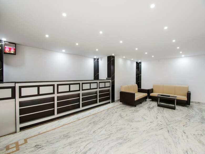Oyo 26974 Hotel S G International