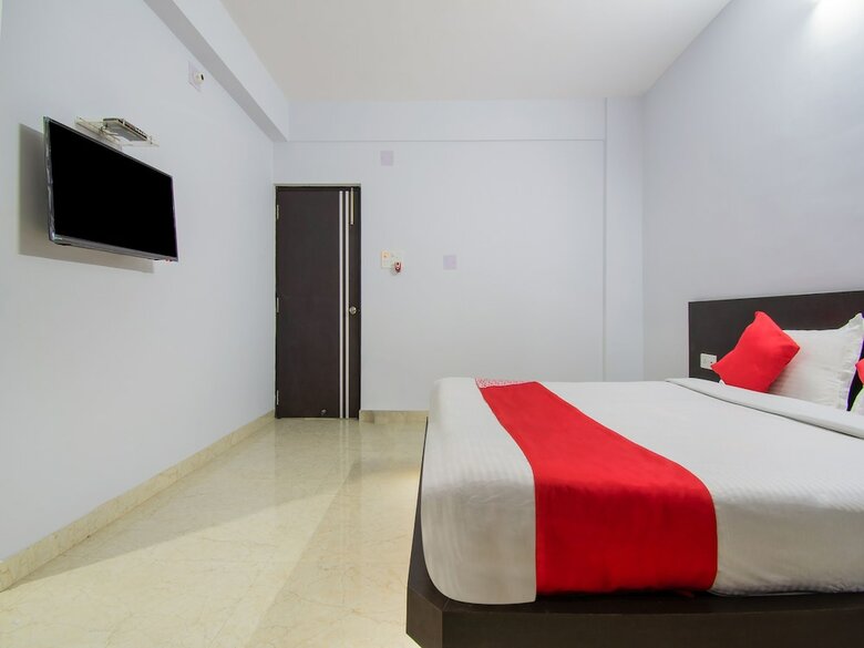 Oyo 26974 Hotel S G International