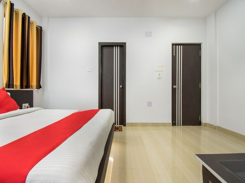 Oyo 26974 Hotel S G International