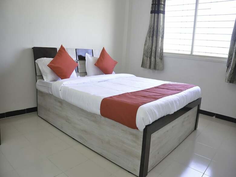 Oyo 27785 The Cloud Hotel And Resorts
