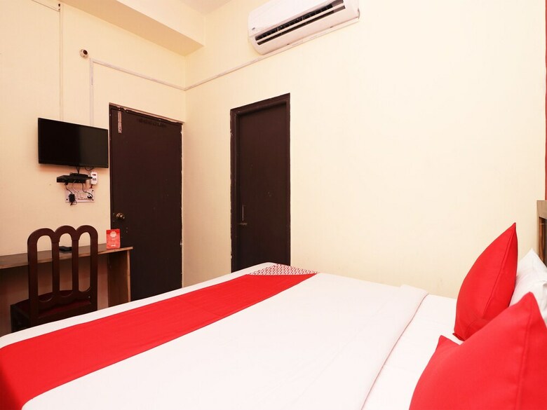 Hotel Oyo 26782 Mehak Palace