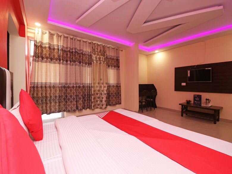Hotel Oyo 26869 Taj View Pent House