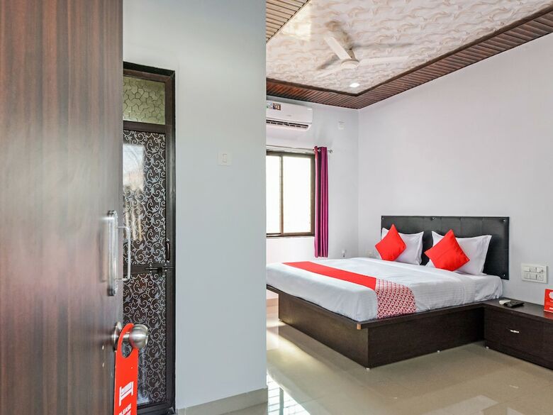Hotel Oyo 27730 Pawna Lake House