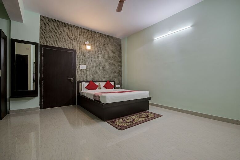 Hotel Oyo 22051 Bliss
