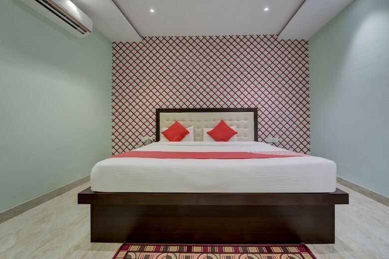 Hotel Oyo 22051 Bliss