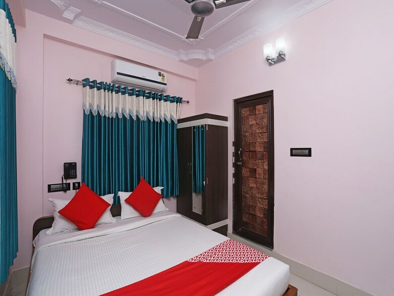Hotel Oyo 25018 Saanvi