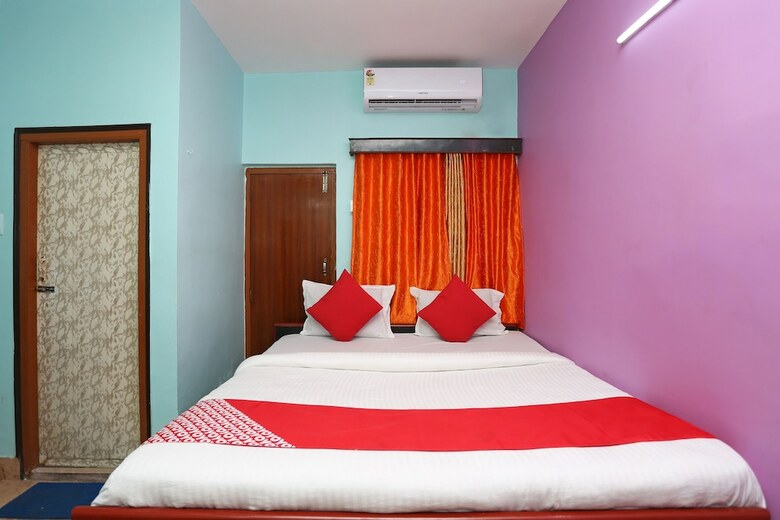Hotel Oyo 13568 Debalay Guest House
