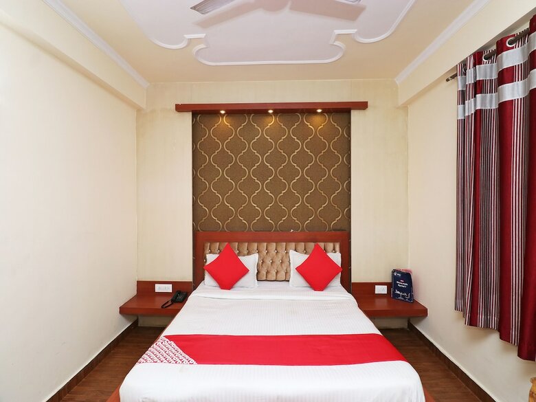 Oyo 7440 Hotel Paradise