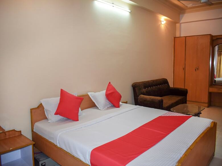 Oyo 23172 Hotel Heritage Inn