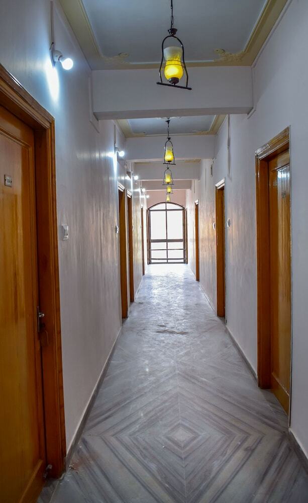 Oyo 23172 Hotel Heritage Inn