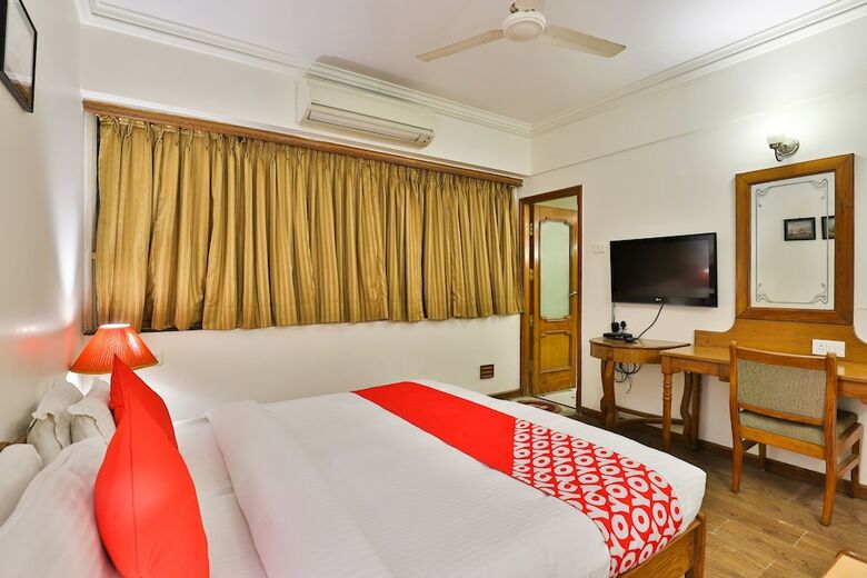 Oyo 23288 Hotel Pinnacle