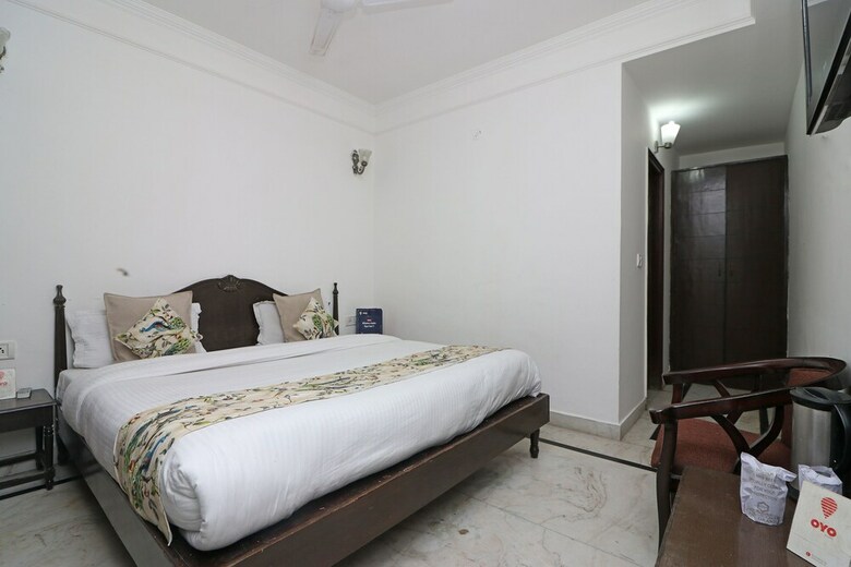 Oyo 16063 Hotel Grand Valley