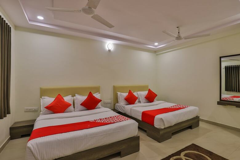 Oyo 26999 Hotel Sg