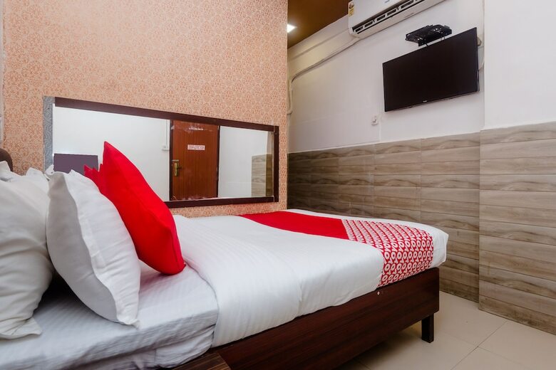 Oyo 27680 Hotel Stay Inn