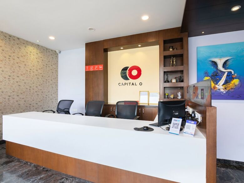 Hotel Capital O 28398 Mysore Gate
