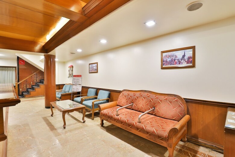 Hotel Oyo 23337 Flagship Ashram Road