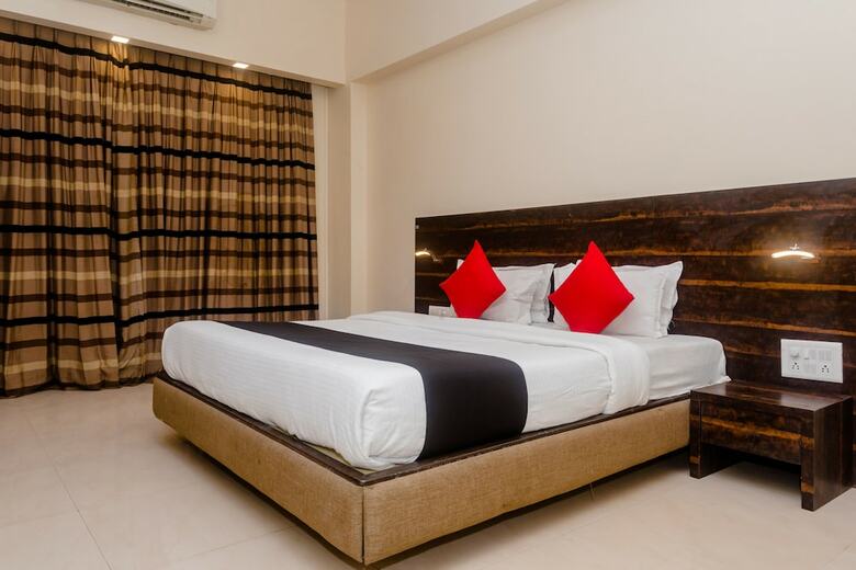 Capital O 27600 Hotel Sai Plaza
