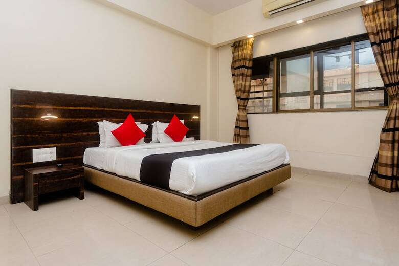 Capital O 27600 Hotel Sai Plaza