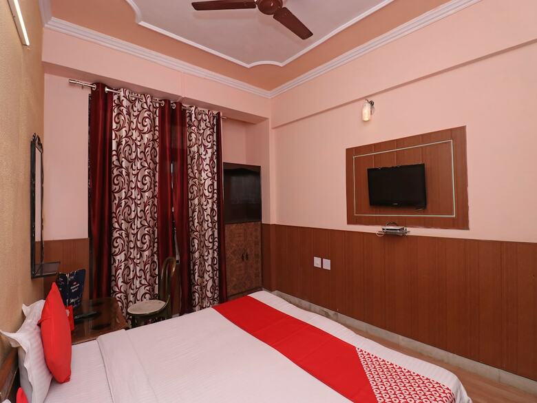 Oyo 8379 Hotel Kamal