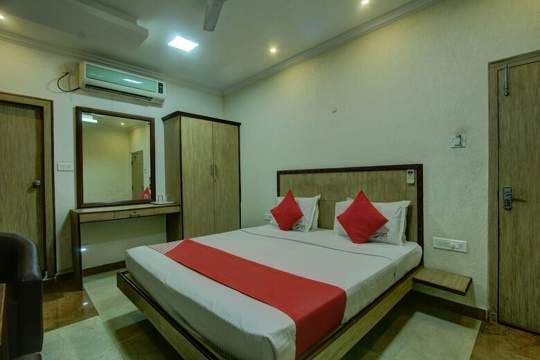 Oyo 26797 Ss Hotels
