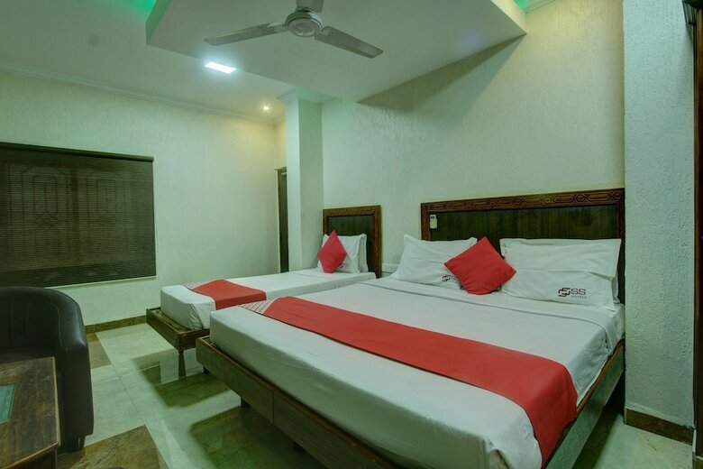 Oyo 26797 Ss Hotels