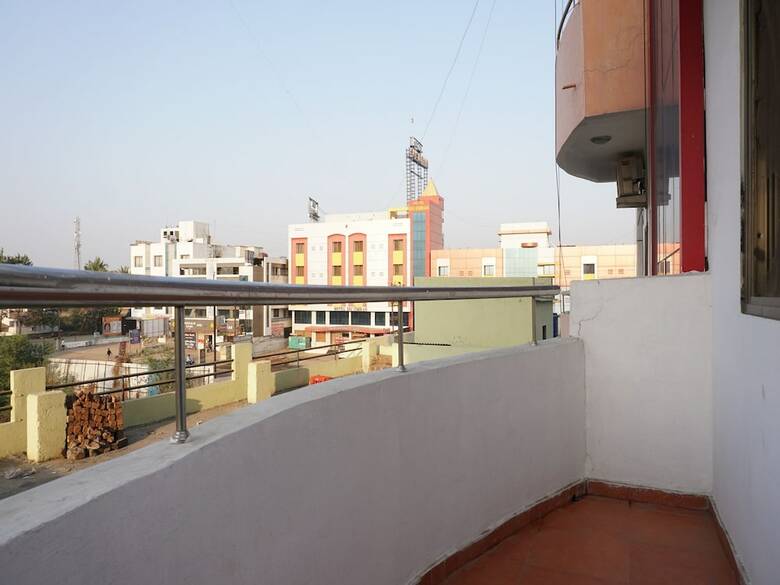Hotel Oyo 23193 Shiv Sai