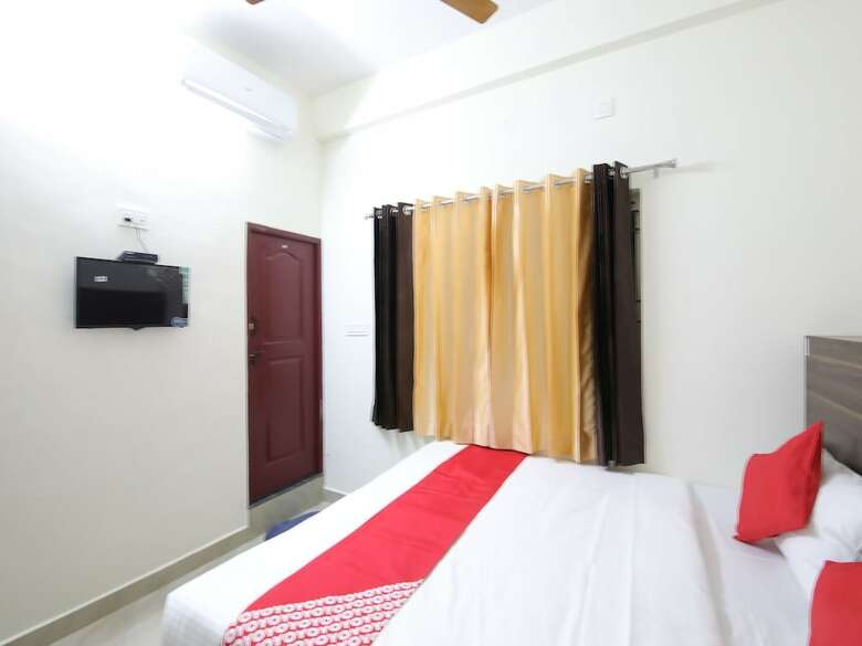 Hotel Oyo 26630 Mathura Inn