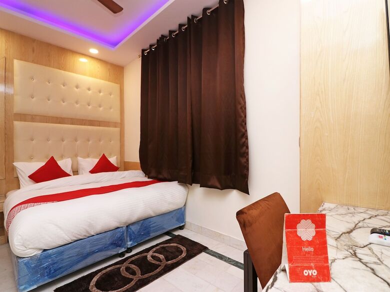 Hotel Oyo 13774 Check In Room