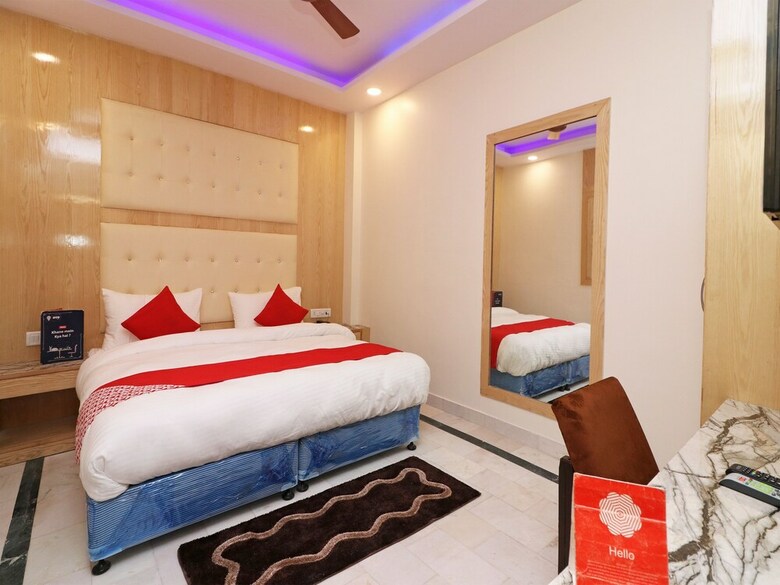 Hotel Oyo 13774 Check In Room