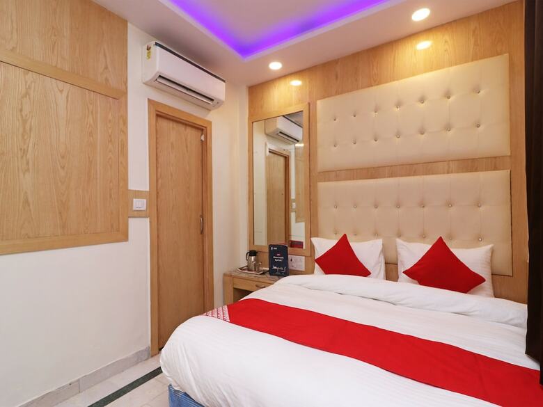 Hotel Oyo 13774 Check In Room
