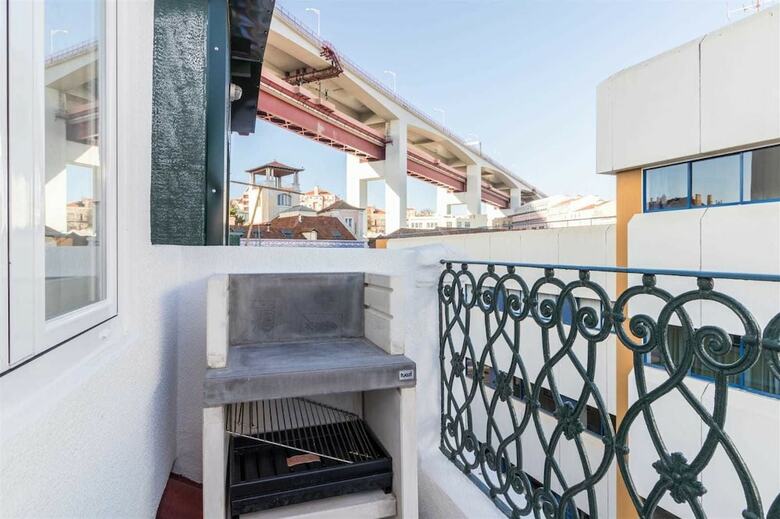 Apartamentos Romantic Gem In Alc�ntara