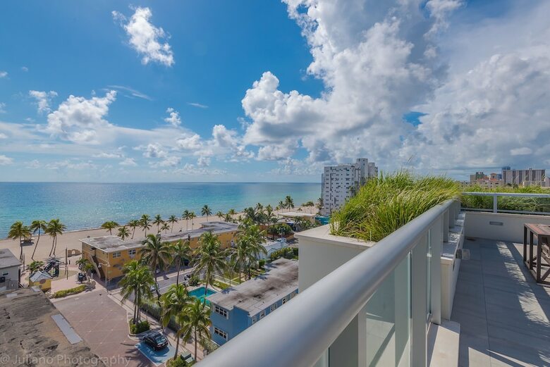 Brand New Water Apartment On The Beach