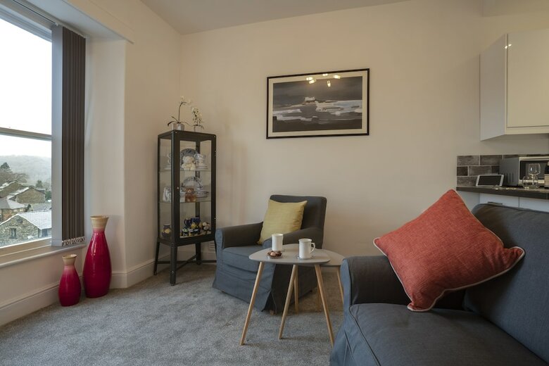 Top Of The Bank Apartment
