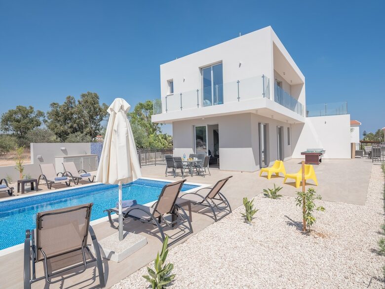 Polymnia Villa 490b
