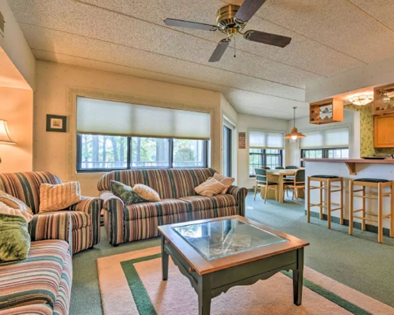 Cozy Pocono Mountain Escape