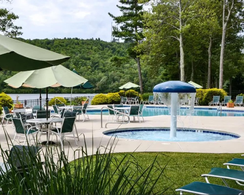 Cozy Pocono Mountain Escape