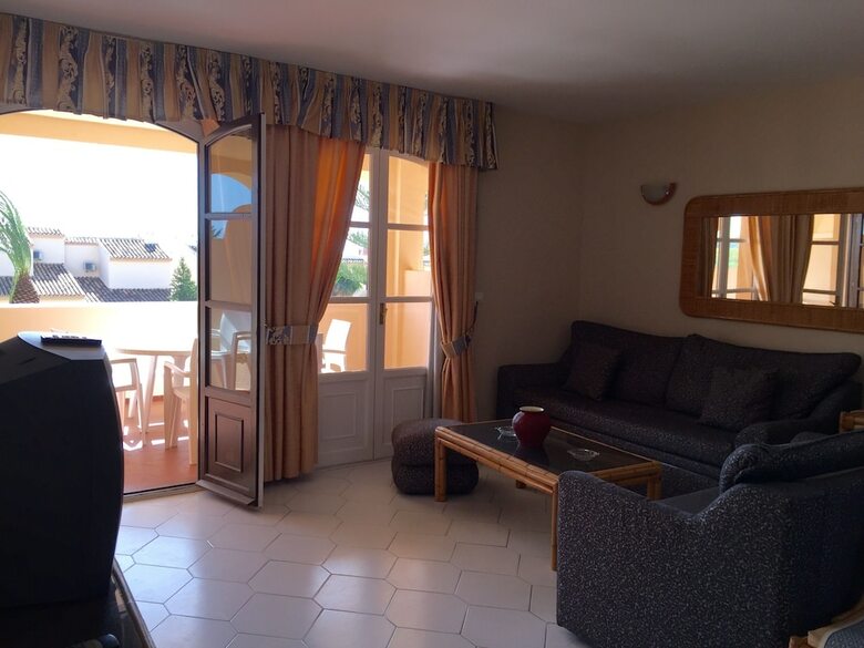 Aparthotel Apartamentos El Toro