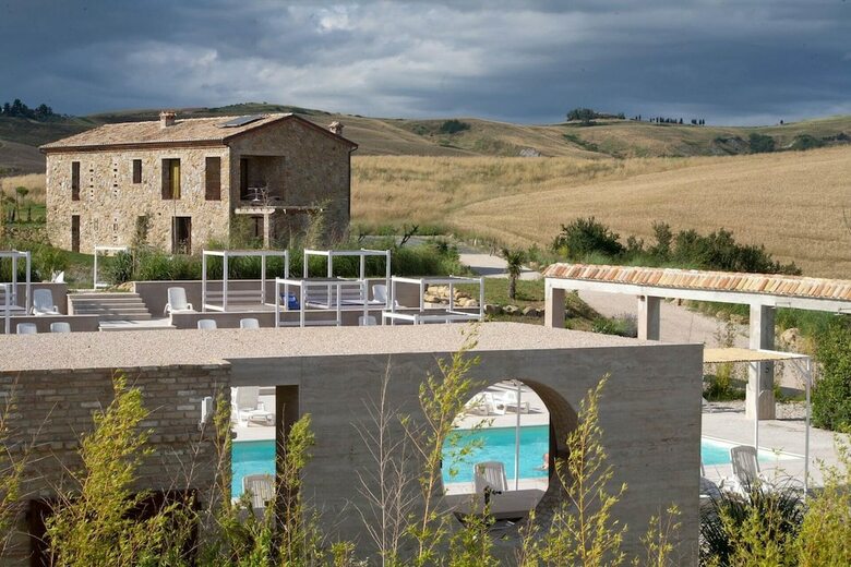 Tuscany Forever Apartments 1